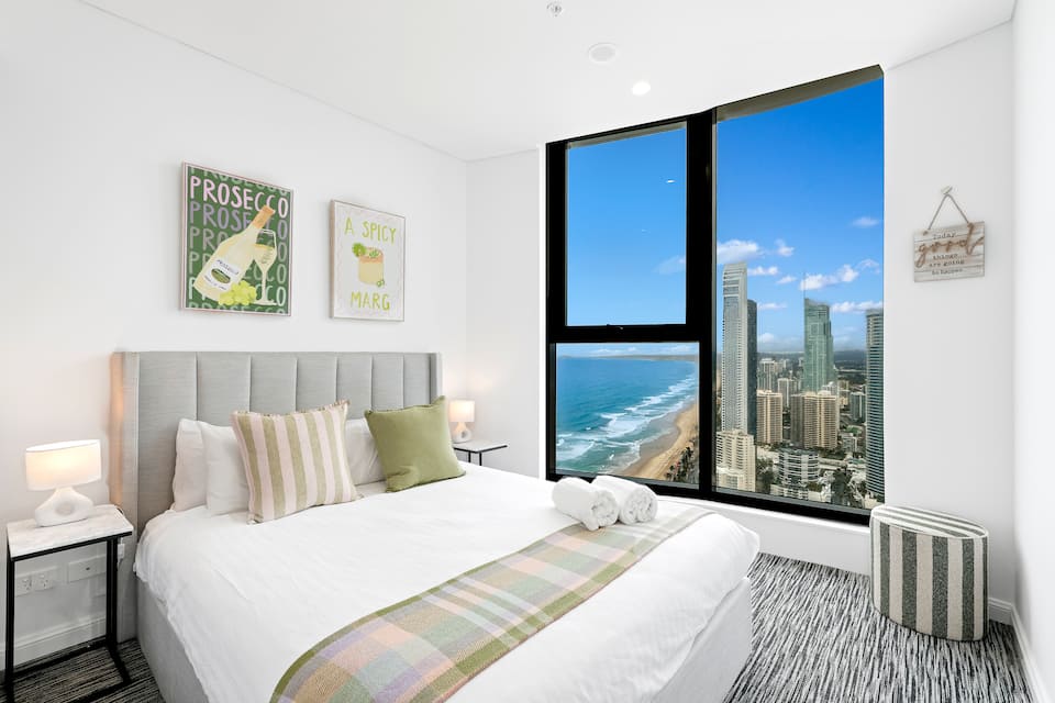 Ocean Sky, Level 43 photo 1